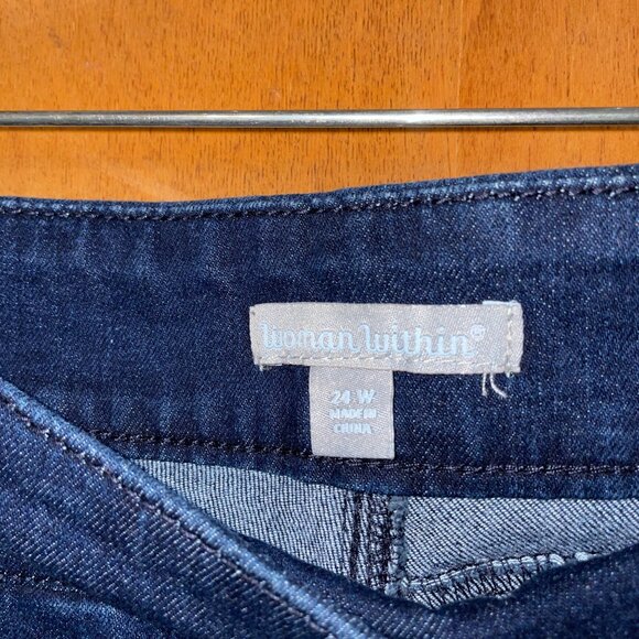 Dark Wash Denim Pull-On Womens Jeggings Back Pockets & Side Slit Hem Size 24W - Picture 7 of 7